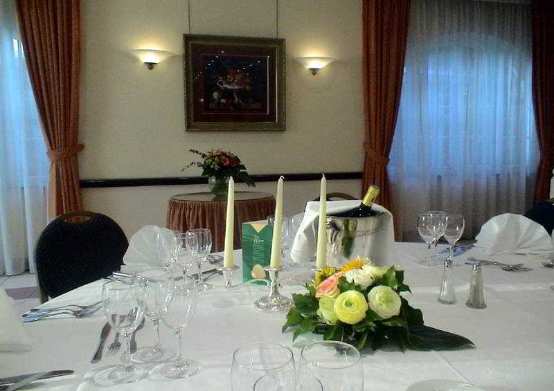Mercure Paris Ouest Saint Germain Εξωτερικό φωτογραφία